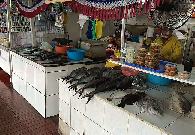 Mercado-de-pescados-y-mariscos-en-Arica